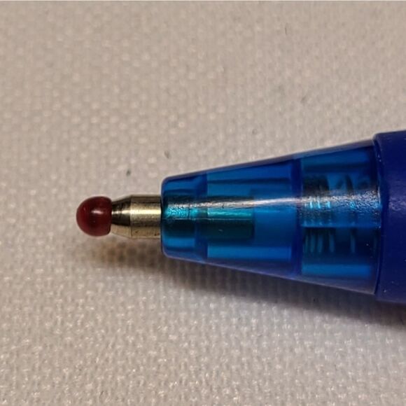 Lot of Papermate InkJoy 300RT Retractable Ballpoint Pens and Sharpie Mar… - Picture 3 of 3